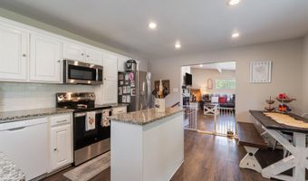 24919 S Sardis Rd, Bauxite, AR 72011