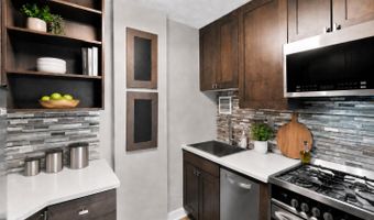 1021 ARLINGTON Blvd 806, Arlington, VA 22209