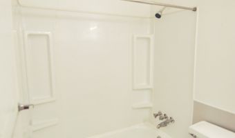 8325 Lake Rd, Indianapolis, IN 46217