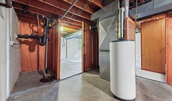 10666 Wilma Ave NE, Alliance, OH 44601