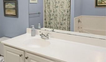 27 Sanderling Way, Middletown, RI 02842