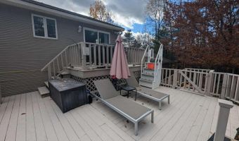 19 Shannon Dr, Bangor, ME 04401