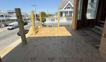 141 8th St, Avalon, NJ 08202