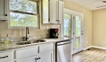 301 T Estes Rd, Beattyville, KY 41311