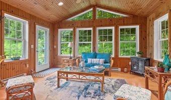 38 Pebble Brook Ct, Berlin, CT 06037