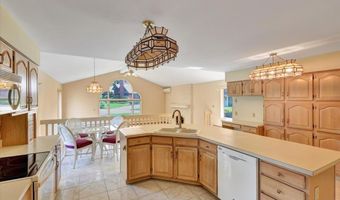 73 South St, Burlington, VT 05401