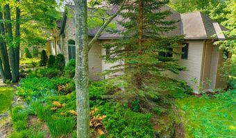 1165 Trowbridge Dr, Alpena, MI 49707