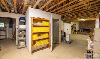 1200 Heritage Dr, Albemarle, NC 28001
