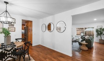 3226 Summit Dr, Escondido, CA 92025