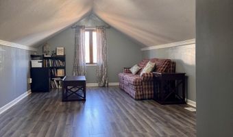 263 Queensway Dr, Avon, IN 46123