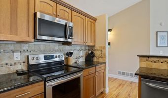 5254 SHADOW ROCK Dr, Cheyenne, WY 82009