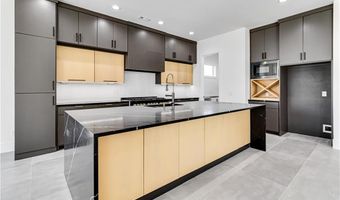 812 NW 11th St, Bentonville, AR 72712
