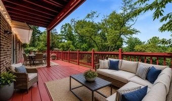 844 SUMMERSET Dr, Hockessin, DE 19707