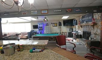 809 Greenwood St, Abbeville, SC 29620