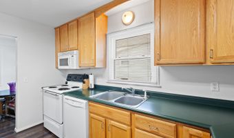 160 Canterbury St, Adrian, MI 49221