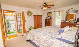 218 High St, Amsterdam, OH 43903