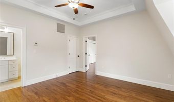 18 State St 5, Bristol, RI 02809