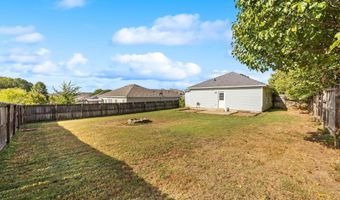 1202 Meadows Dr, Benton, AR 72019