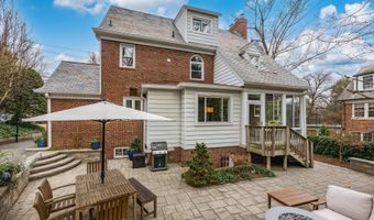 4820 LINNEAN Ave NW, Washington, DC 20008