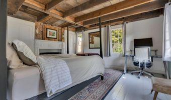 992 Pequawket Trl, Baldwin, ME 04091