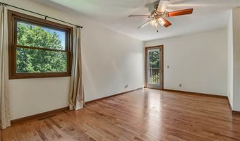 6720 S Shore Dr, Altoona, WI 54720