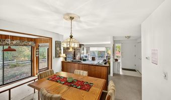 697 Oak Knoll Dr, Ashland, OR 97520