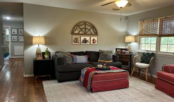 102 Mockingbird Ln, Arkadelphia, AR 71923