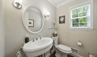 10 Peter Dr, Allamuchy Twp., NJ 07840