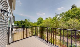 2741 Bristol Ridge Dr, Ann Arbor, MI 48105