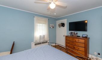 33 Murdock St, Boston, MA 02135