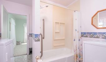 11103 N Luce Rd, Alma, MI 48801