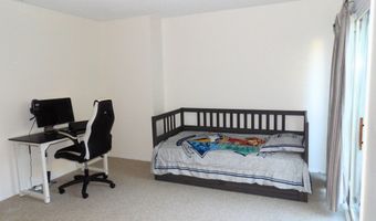 707 Timber Ln 707, Canton, CT 06019
