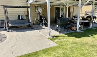 560 Lena Ln, Blackfoot, ID 83221