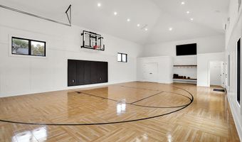 3961 Chapel Hill Ct, Bargersville, IN 46106