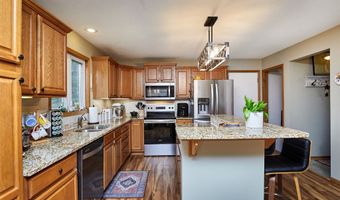 1002 SE 8th St, Ankeny, IA 50021