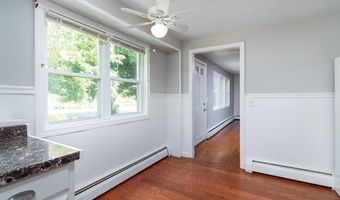 19 Waldron Ave, North Kingstown, RI 02852