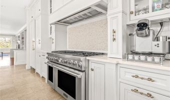 116 Nayatt Rd, Barrington, RI 02806