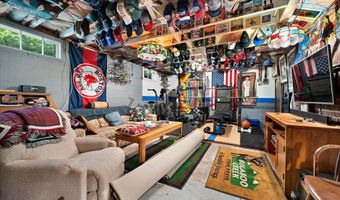 118 Poplar St, Bangor, ME 04401