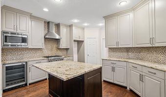 14775 Chancey St, Addison, TX 75001