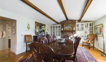 2 Signal Ridge Way, East Greenwich, RI 02818