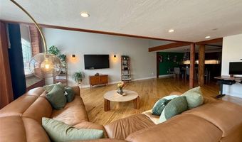 1 Tupperware Dr 138, North Smithfield, RI 02896