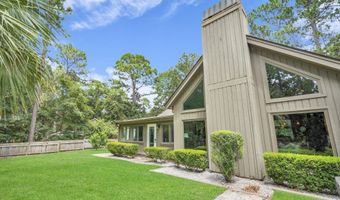 4 Egret Dr, Beaufort, SC 29907