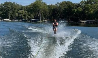 7660 Lake John Dr, Annandale, MN 55302