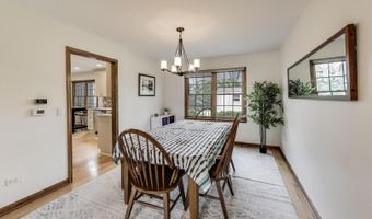 1608 N Douglas Ave, Arlington Heights, IL 60004