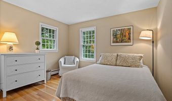 19 Lincoln Dr, Acton, MA 01720