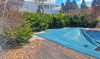 25 Eighth St, Auburn, ME 04210