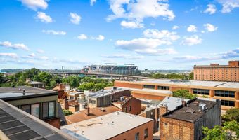 123 W BARRE St W 402, Baltimore, MD 21201