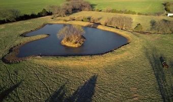 1460 14000 Rd, Altamont, KS 67330