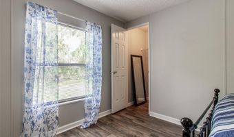 25836 MANHATTAN Ln, Astor, FL 32102