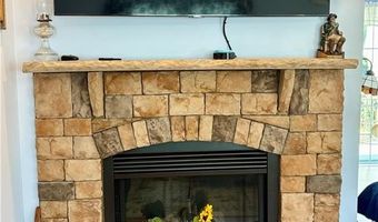290 Cooper Ln, East Greenwich, RI 02818
